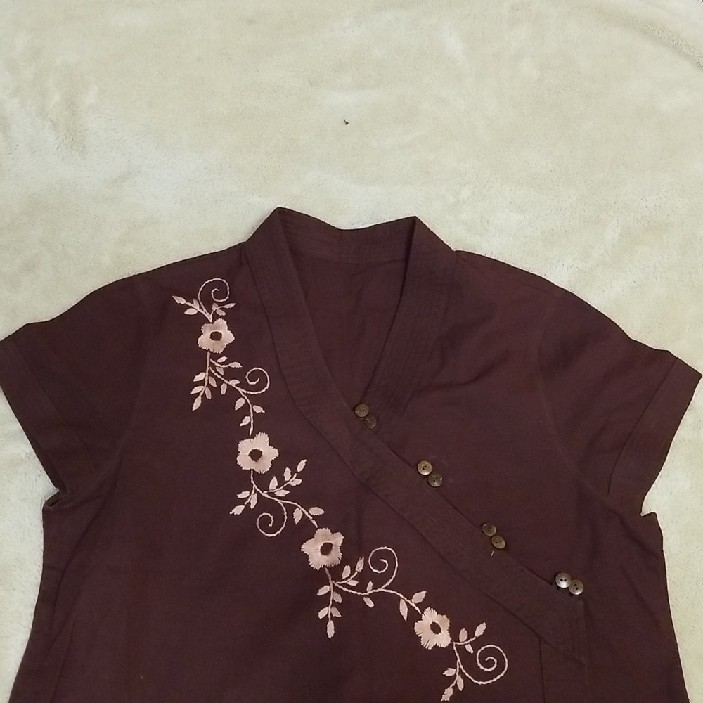 Embroidered cotton top - Picture 3 of 5